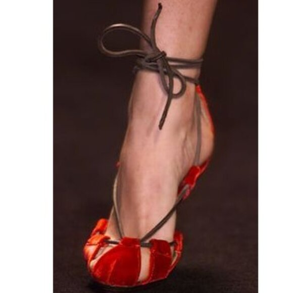 TOM FORD For Yves Saint Laurent Haute Couture Rouge Ankle Tie Heels - Picture 5 of 8